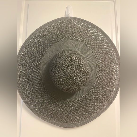 Packable Wide Brim Straw Hat NWT - Black - Picture 1 of 3